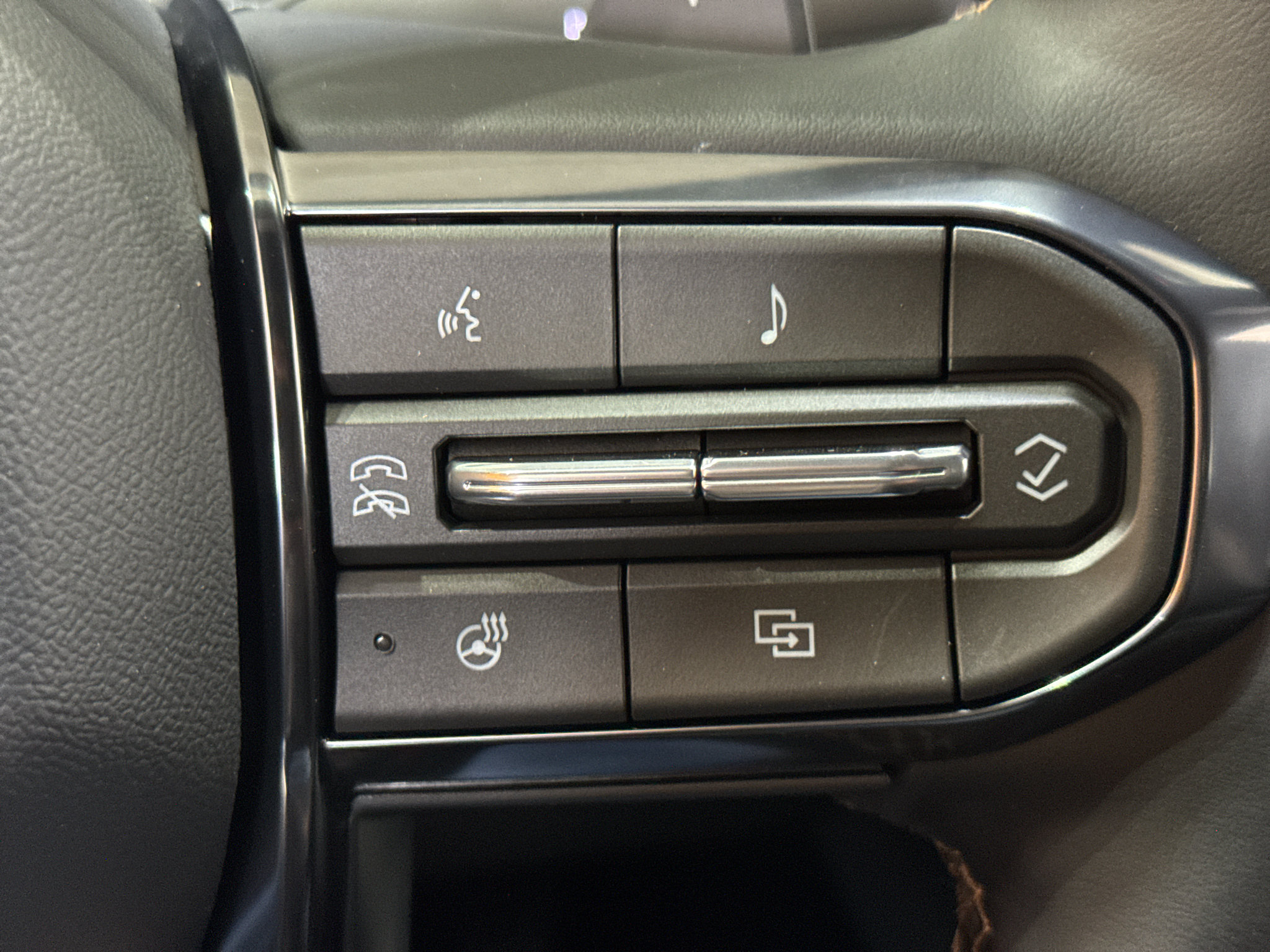 New 2026 GMC Terrain AT4 w/ Technology Package II AWD/4WD image 27
