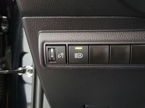 Used 2025 Toyota Corolla SE FWD image 23