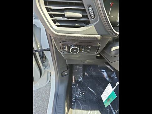 New 2025 Ford Escape SE w/ Class II Trailer Tow Package image 11