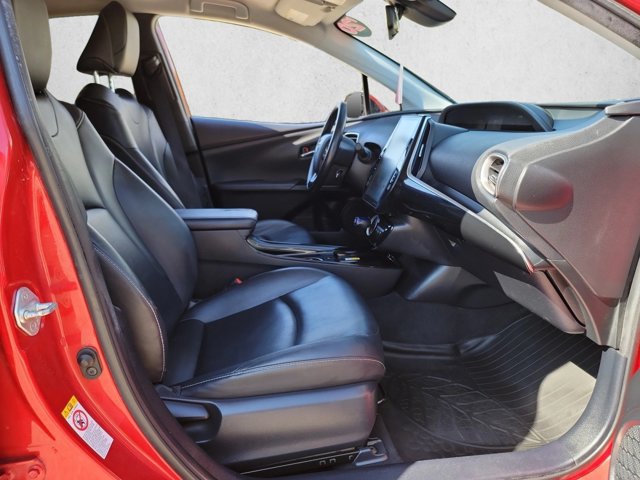 Used 2020 Toyota Prius Prime XLE FWD image 25