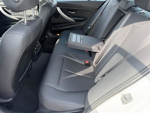 Used 2018 BMW 320i Sedan image 20