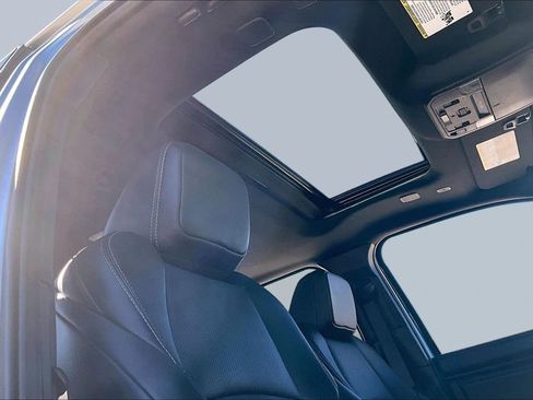 Used 2024 Toyota Tacoma Limited w/ Limited Package (LT) image 26