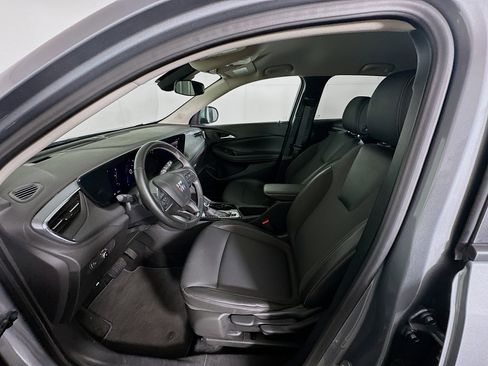 Used 2025 Buick Encore GX Preferred image 13