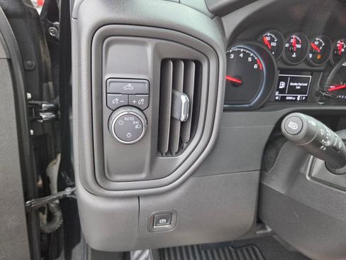 Used 2022 Chevrolet Silverado 1500 Custom image 25