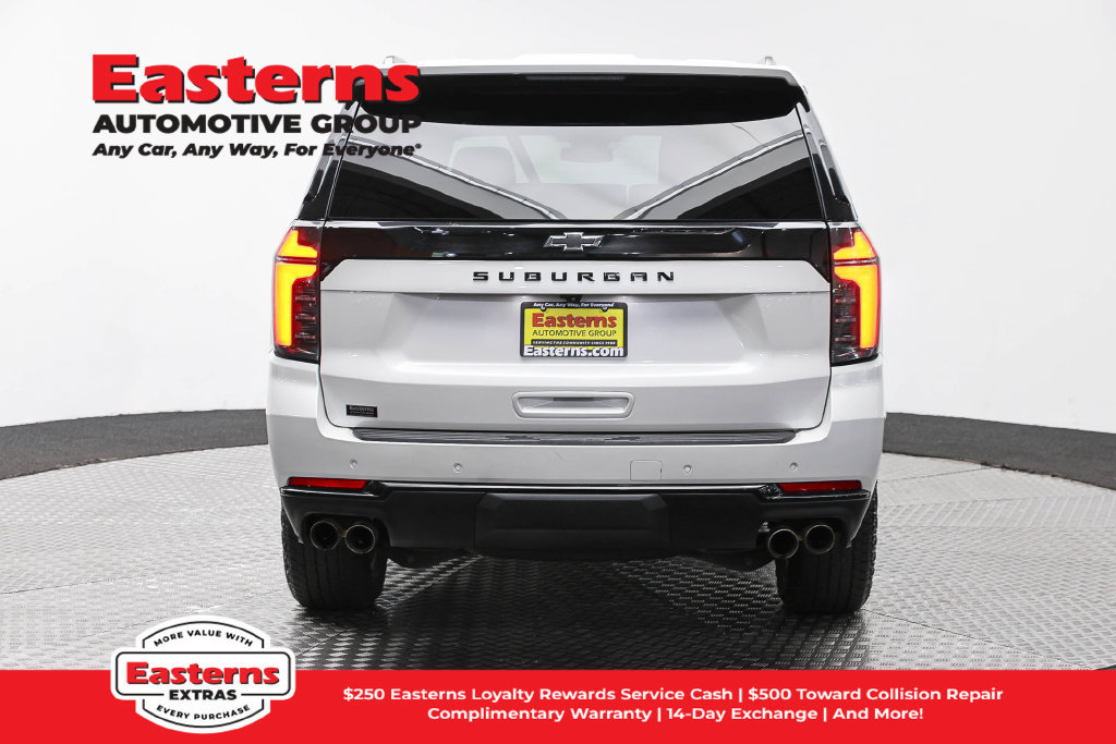 Used 2025 Chevrolet Suburban Z71 AWD/4WD image 7