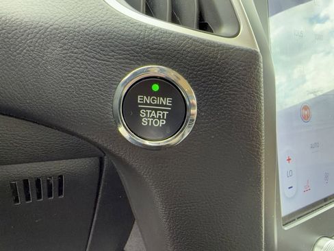 Certified 2024 Ford Edge SEL image 23