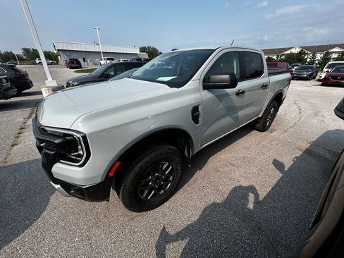 Used 2024 Ford Ranger XLT AWD/4WD image 3