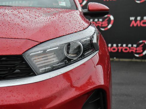 Used 2024 Kia Forte LXS image 11