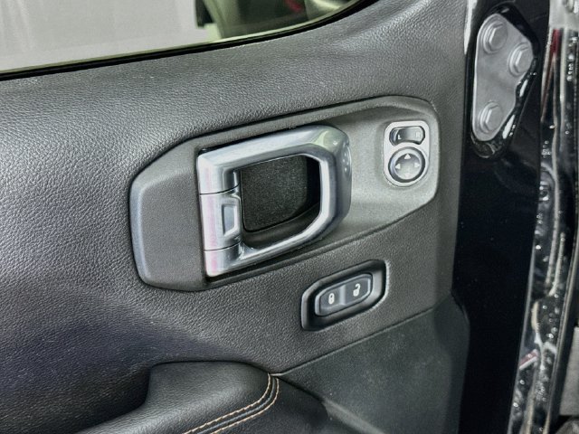Used 2021 Jeep Wrangler Unlimited Rubicon AWD/4WD image 22