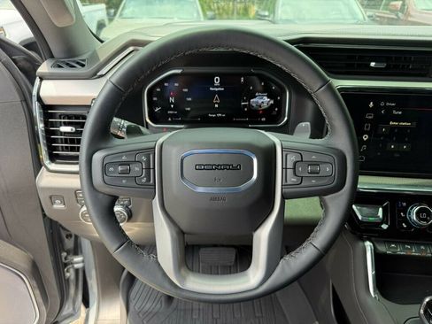 Used 2026 GMC Sierra 1500 Denali w/ Denali Reserve Package AWD/4WD image 5