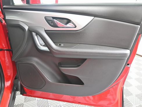 Used 2019 Chevrolet Blazer LT image 12