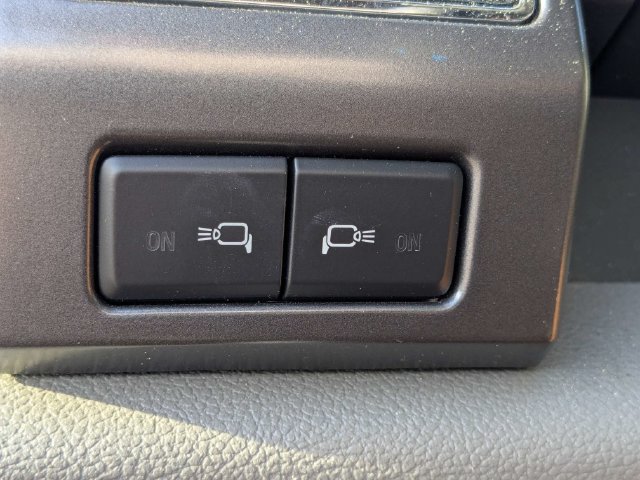 Used 2021 Ford F250 XLT w/ XLT Premium Package AWD/4WD image 24