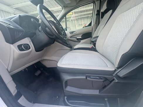 Used 2022 Ford Transit Connect XLT FWD image 9