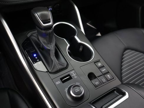 Used 2025 Toyota Highlander XSE image 56