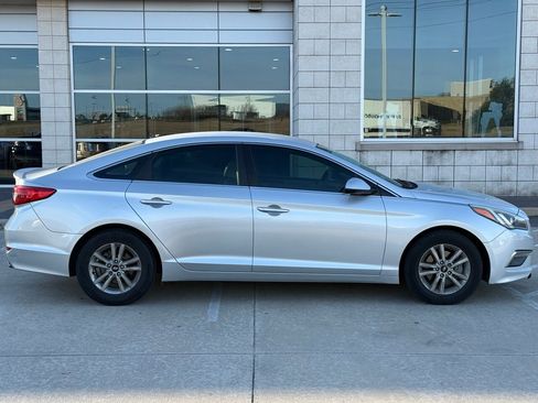 Used 2015 Hyundai Sonata SE image 6