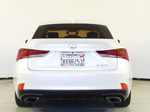 Used 2018 Lexus IS 300 RWD image 8