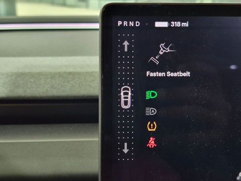 Used 2025 Tesla Model 3 Long Range RWD image 16