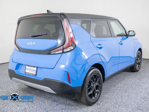 Used 2025 Kia Soul S FWD image 7