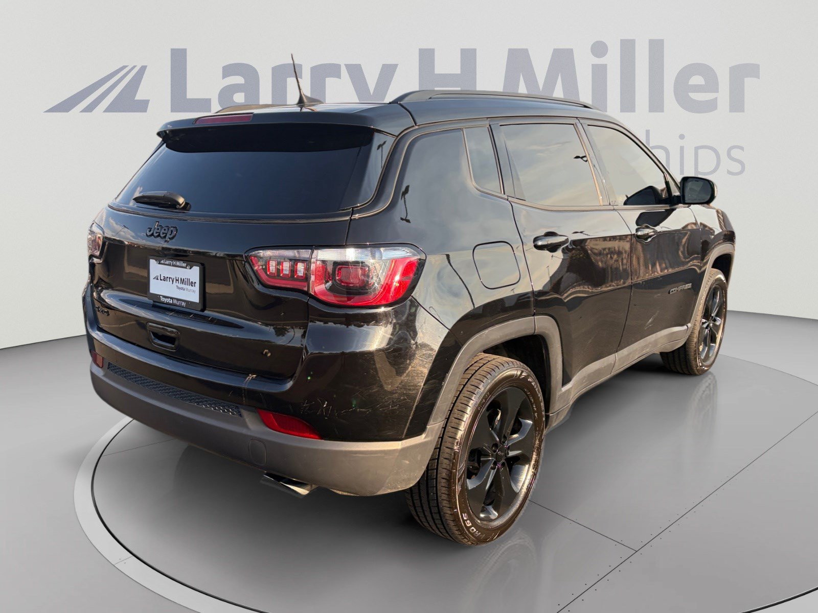 Used 2021 Jeep Compass Latitude AWD/4WD image 5