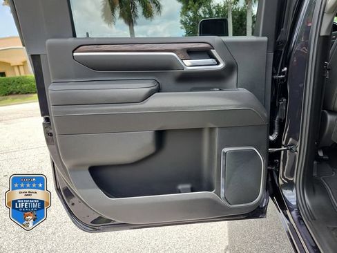 New 2026 GMC Sierra 2500 SLT AWD/4WD image 9