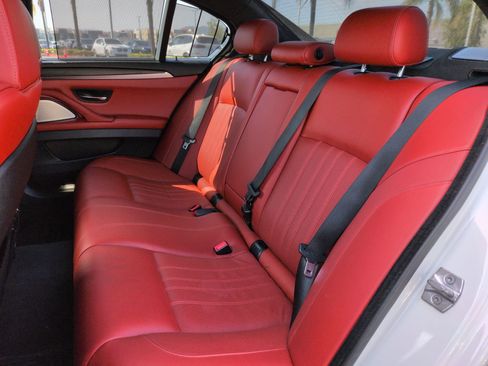 Used 2014 BMW M5 RWD image 30