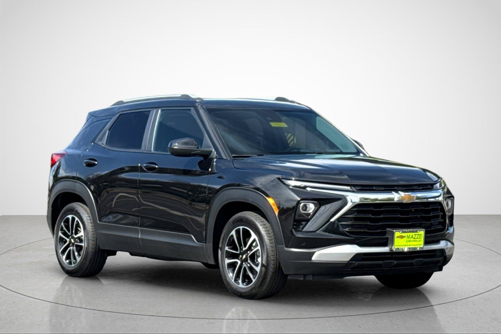 Used 2026 Chevrolet TrailBlazer LT w/ Driver Confidence Package FWD image 2