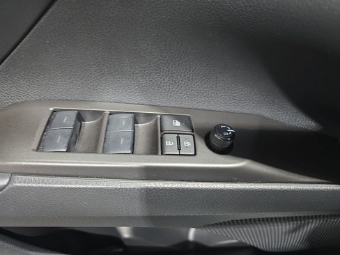 Used 2024 Toyota Camry SE FWD image 27