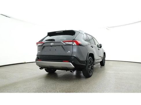 Used 2025 Toyota RAV4 SE w/ Weather Package AWD/4WD image 30
