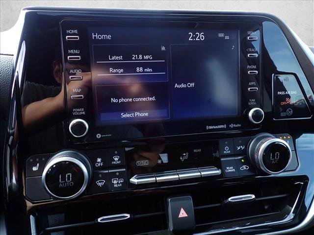 Used 2022 Toyota Highlander XLE AWD/4WD image 23