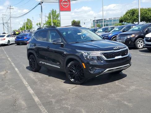 Used 2023 Kia Seltos Nightfall Edition AWD/4WD image 32