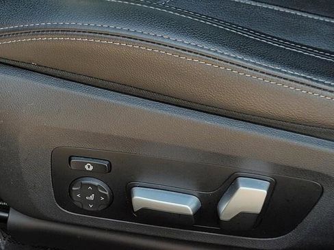 Used 2022 BMW 430i Coupe w/ M Sport Package image 30