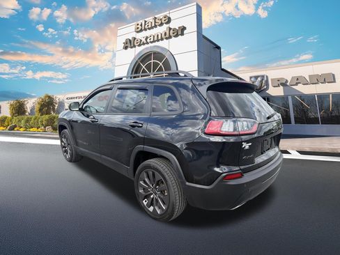 Used 2021 Jeep Cherokee Latitude Lux 80th Anniv w/ Quick Order Package 26U 80TH AWD/4WD image 6