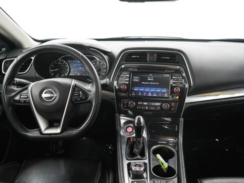 Used 2023 Nissan Maxima SL FWD image 13