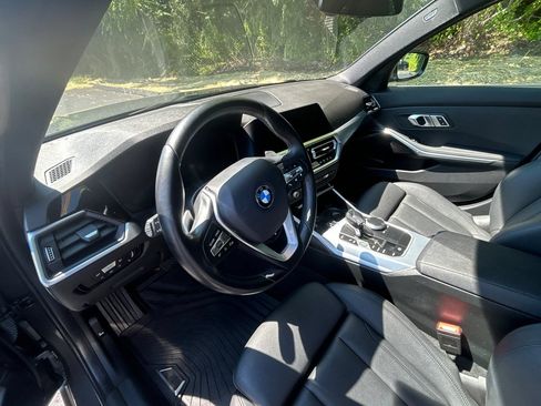 Used 2021 BMW 330i xDrive Sedan w/ Driving Assistance Package AWD/4WD image 9