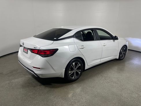 Used 2020 Nissan Sentra SV image 3