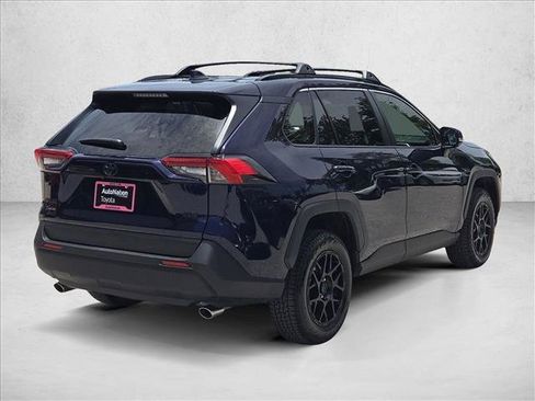 Used 2025 Toyota RAV4 XLE FWD image 5