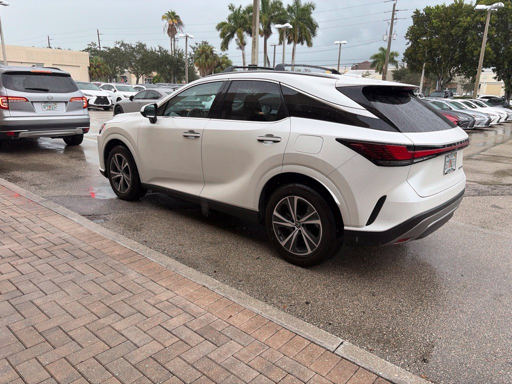 Certified 2024 Lexus RX 350 Premium w/ Accessory Package (K3) FWD image 6
