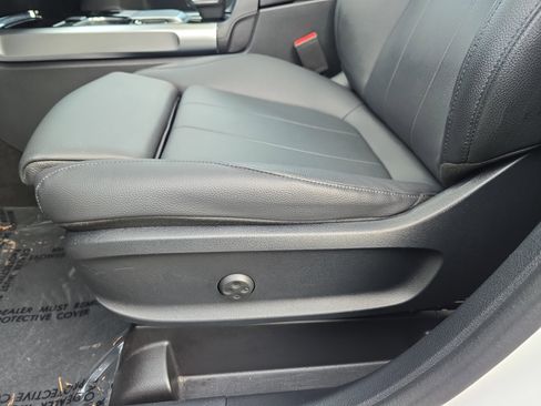 Certified 2023 Mercedes-Benz GLB 250 image 27