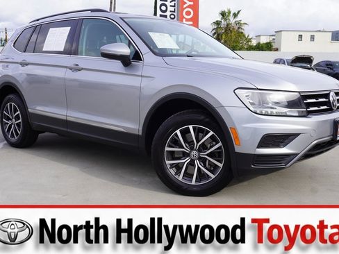 Used 2020 Volkswagen Tiguan SE w/ 3rd Row Seat Package image 1