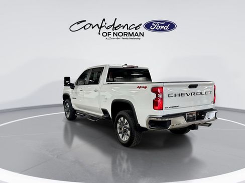 Used 2024 Chevrolet Silverado 2500 LT AWD/4WD image 6