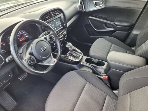 Used 2021 Kia Soul GT-Line FWD image 9
