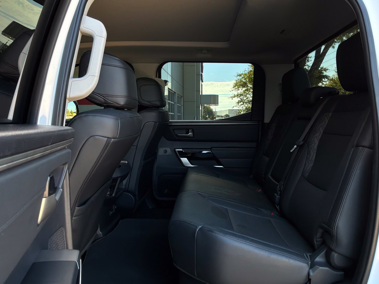 Used 2023 Toyota Tundra Limited w/ Power Package AWD/4WD image 18