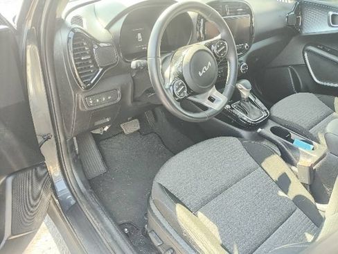 Certified 2023 Kia Soul EX FWD image 9
