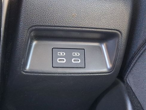 Used 2025 Toyota Corolla LE FWD image 12