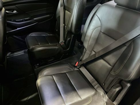 Used 2021 Chevrolet Traverse LT AWD/4WD image 27