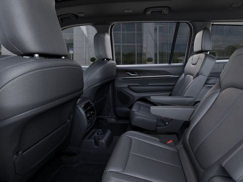 New 2025 Jeep Grand Cherokee L Limited w/ Black Appearance Package AWD/4WD image 23
