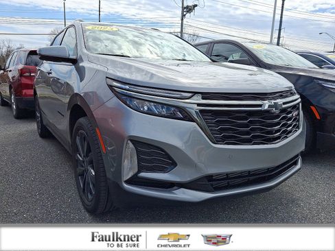 Used 2023 Chevrolet Equinox RS image 1