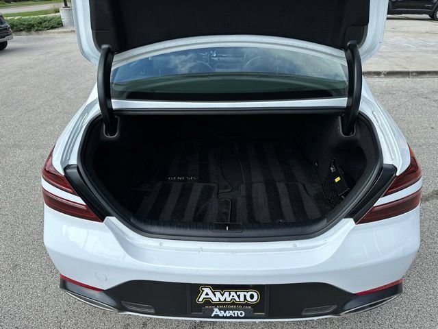 Used 2025 Genesis G70 2.5T AWD/4WD image 12