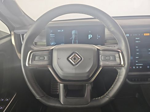 Used 2022 Rivian R1T Launch Edition image 27