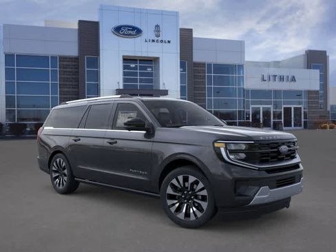 New 2025 Ford Expedition Max Platinum w/ Driver's Package image 7